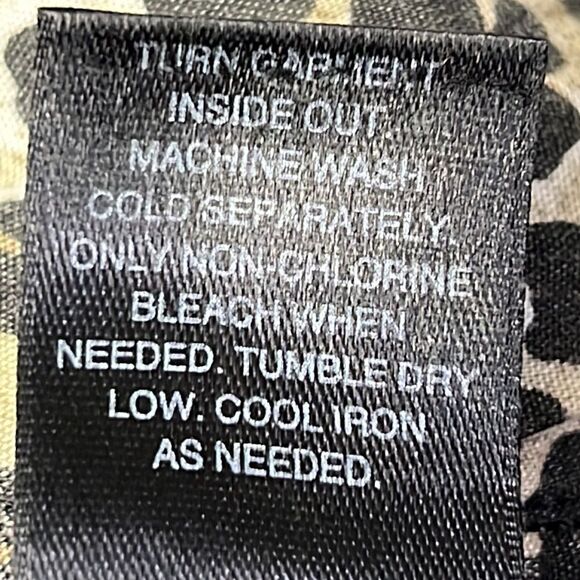 White House Black Market Black Distressed “Blanc” 5-Pocket Bootleg Jeans- 8S - Picture 12 of 14